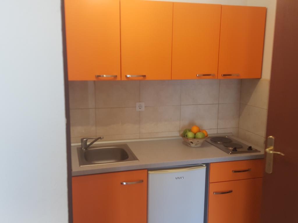 Buljarica Bay Apartments Petrovac Bagian luar foto